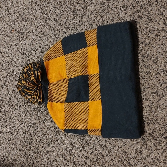 Amazon Beanie Hat - Picture 5 of 5